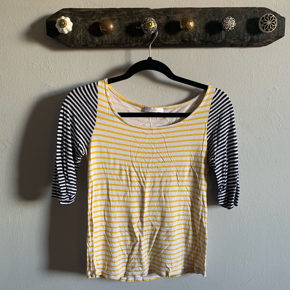 Striped 3/4 top